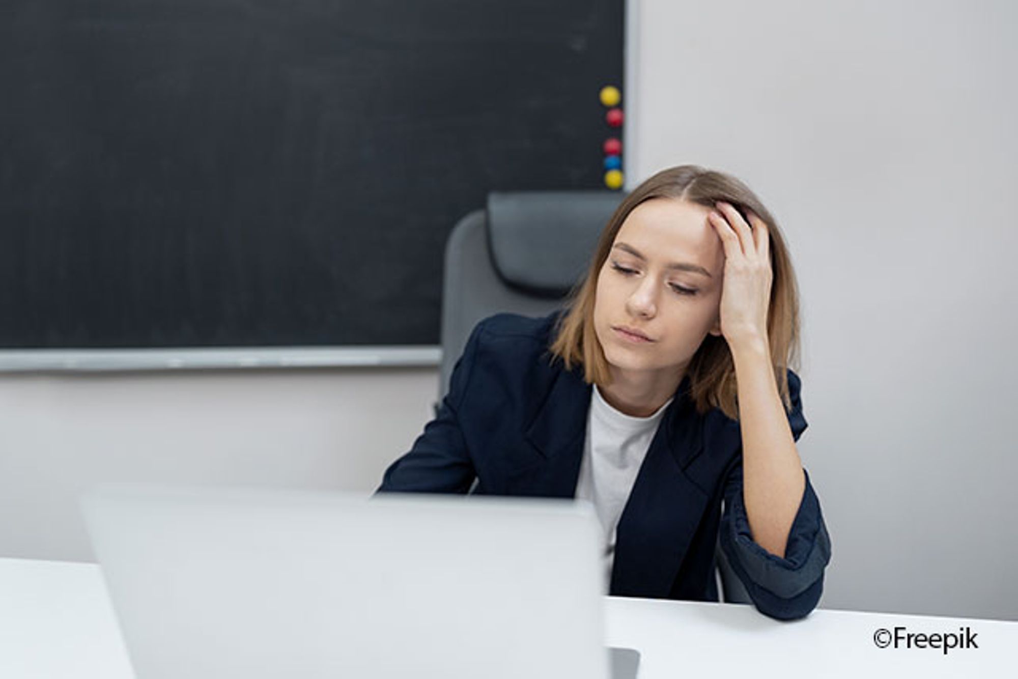 Impact de l'épidémie de COVID-19 sur la santé mentale des travailleurs